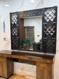 البيع عدد٤ميوزه٤مرايات نظيفات سعر مناسب اتصال ع رقم  07702760068