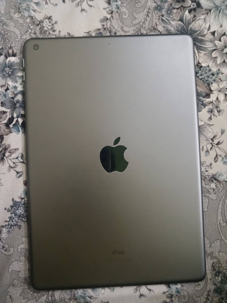 ايباد ٩  
ذاكره ٦٤ 
بطاريه ٩٢ 
جهاز ما مفتوح للبيع ٢٦٠ بي مجال كلش بسيط 
اذا عدك مراوس جهاز ايفون نزل وطي فرق


**إذا كنت صاحب هذا الإعلان وتريد حذفه لأي سبب، رجاءا أرسل رسالة إلى الدعم الفني**