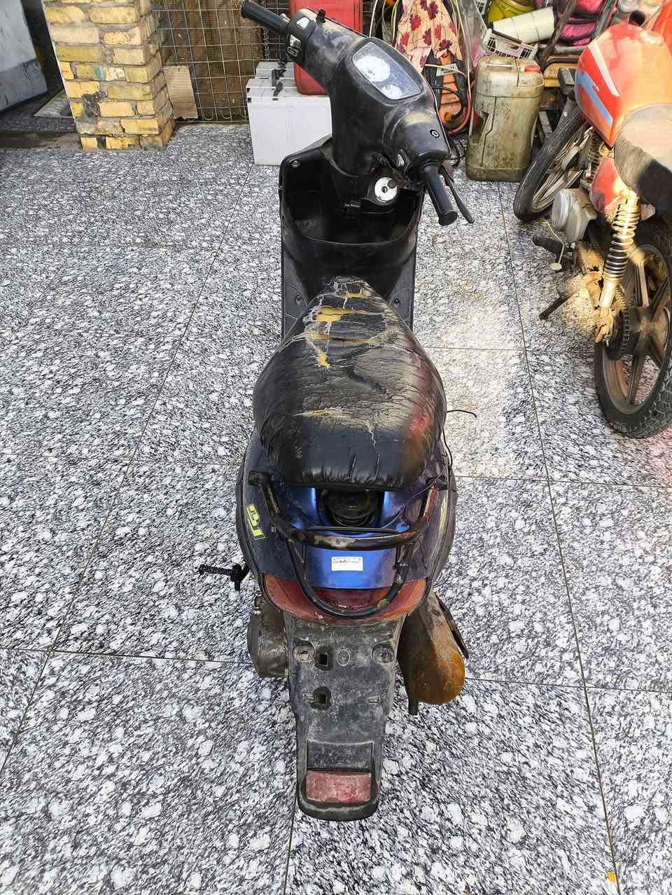 دراجه يوماها نضيفه مجفته مره وحده تاير جديد تشتغل نكره وسلف شغال بس الدكمه عطلانه دراجه نضيفه بيها شلعه ومعدل فول تجي تفحص وبالعافيه عليك السعر 250 وبيها مجال مكاني العماره مركز المدينه منقطة حي الثوره


**إذا كنت صاحب هذا الإعلان وتريد حذفه لأي سبب، رجاءا أرسل رسالة إلى الدعم الفني**