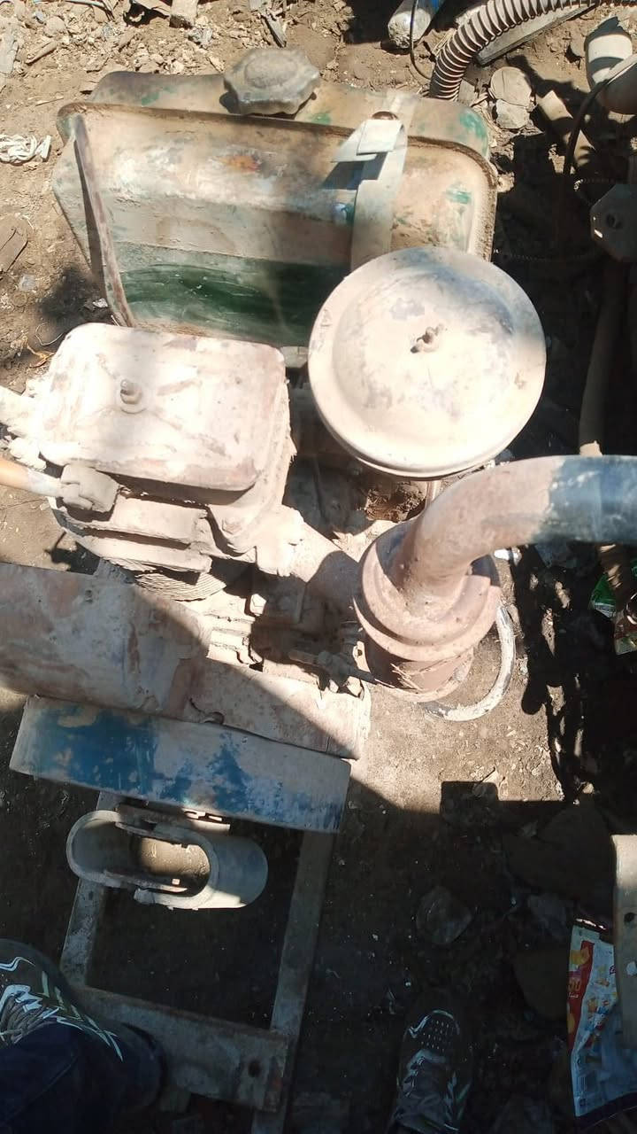 سلام عليكم للبيع محرك كامل نضيف اخو جديد سعر 350 رقمي ***********
