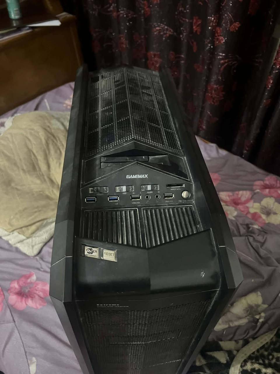 حاسبه خرافيه بسعر مناسب
Msi Rtx 2060 6gb
Asus Rog strix B350-f gaming
Ram ddr4 16 gb
AMD R 5 1600 (6c-12T)
Ssd 128
Hdd 1t
Power : game max 600w
Case : gam max m-900

واذا تريد تغير المعالج بس عادي لذالك كلتلكم سعرها ٥٥٠ وعندي مشكله بل ssd ما اعرف يفصل ويشتغل مدري شنو يصير بيه اذا همين تريد تغيره تطلعلك تجميعه ٢٠٦٠ مرتبه فقط تصرف عليها قليل

مكاني بغداد الدوره حي المعلمين


**إذا كنت صاحب هذا الإعلان وتريد حذفه لأي سبب، رجاءا أرسل رسالة إلى الدعم الفني**