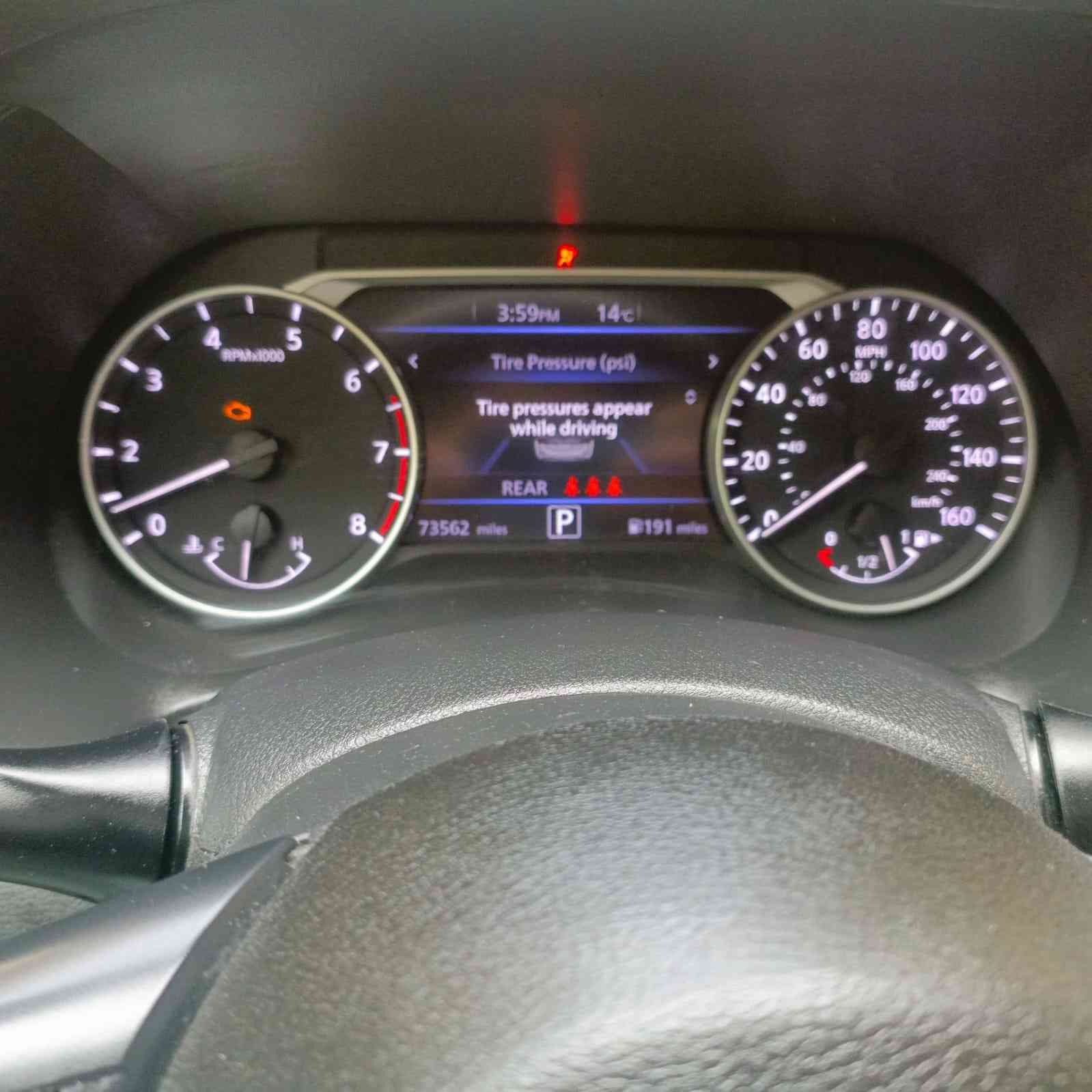 السلام عليكم نيسان سنتر موديل ٢١ فول عده الفتحه كل التفاصيل والصور اضحه كدامك بيها جاملغ بارد ب العراق الايسر 
السعر 125وبيها مجال قليل المكان بغداد الجديده رقم اربيل تريد تحول تريد وكاله 
رقم الهاتف ***********
