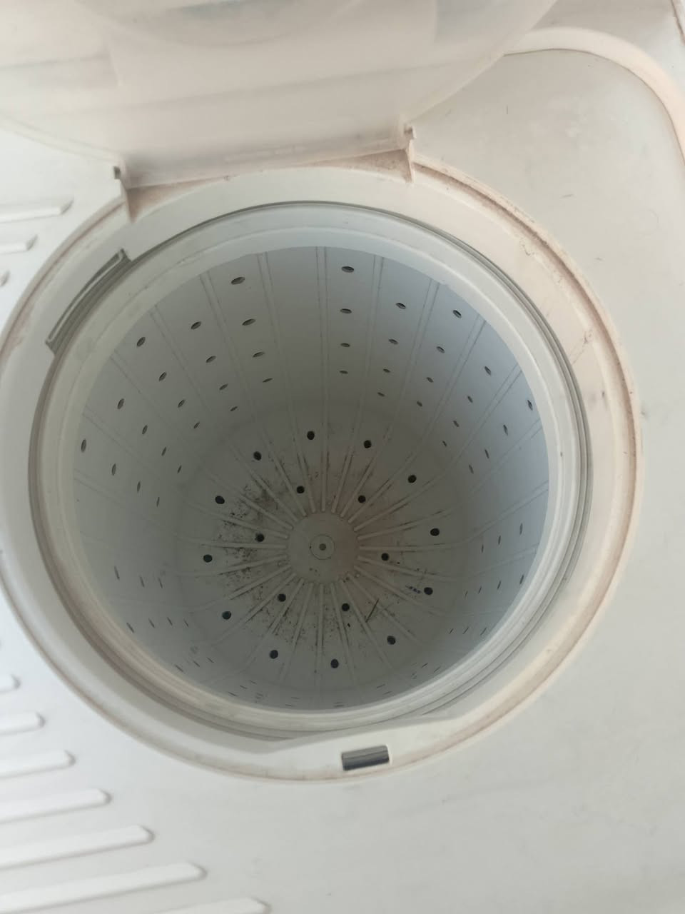 غساله نوع كونكا حجم 16كيلو عملاقه تغسل بطاطين السعر ب70الف مكاني المعقل هاتف ***********
