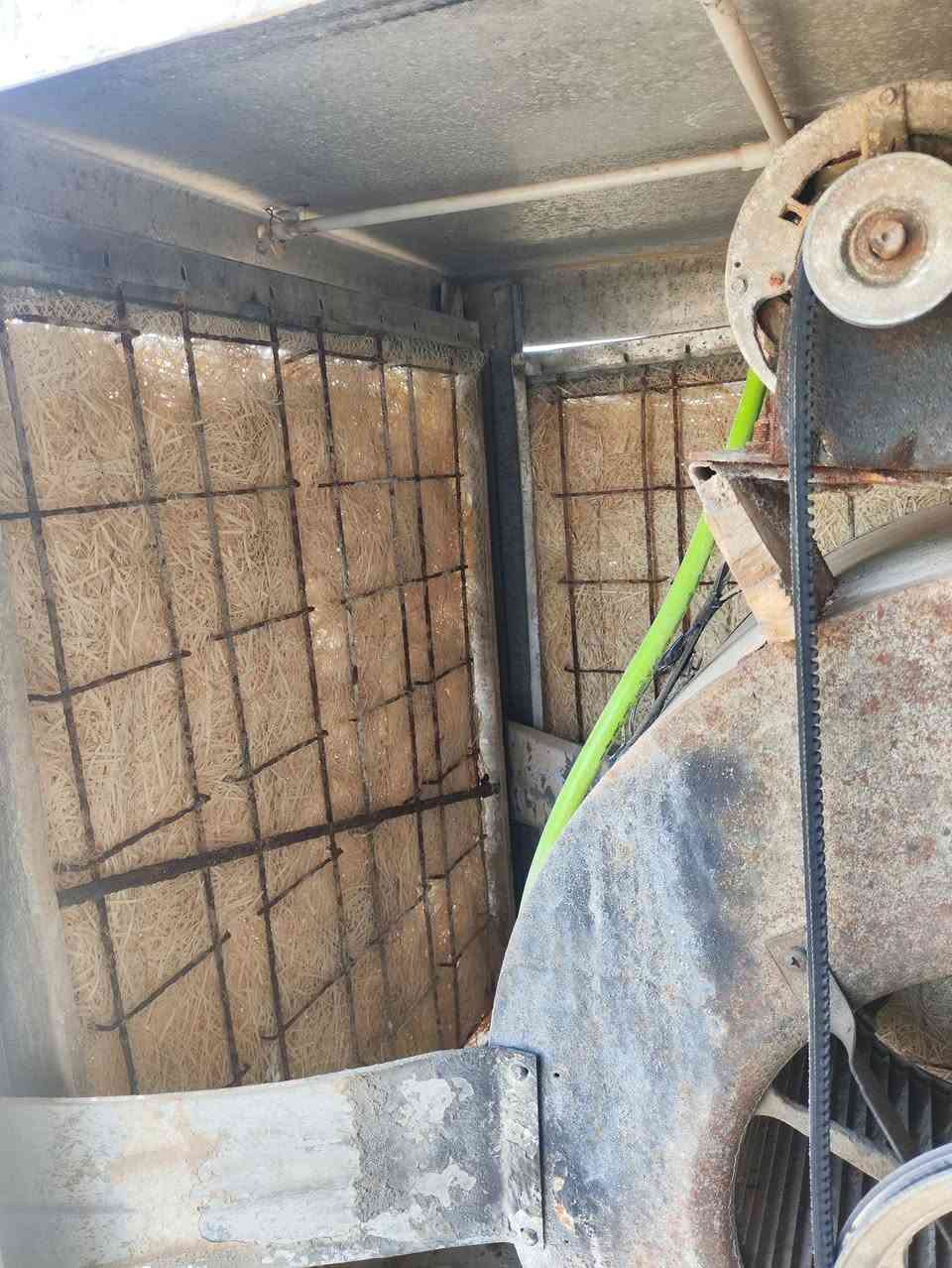سلام عليكم
مبرده المنيوم حجم ٤ونص للبيع 
بعدها نضيفه حيل حلفه جديده واتر بم جديد وماطوره لبلادي لاصلي 
السعر هيا والميز ١٥٠
الاستفسار ***********
