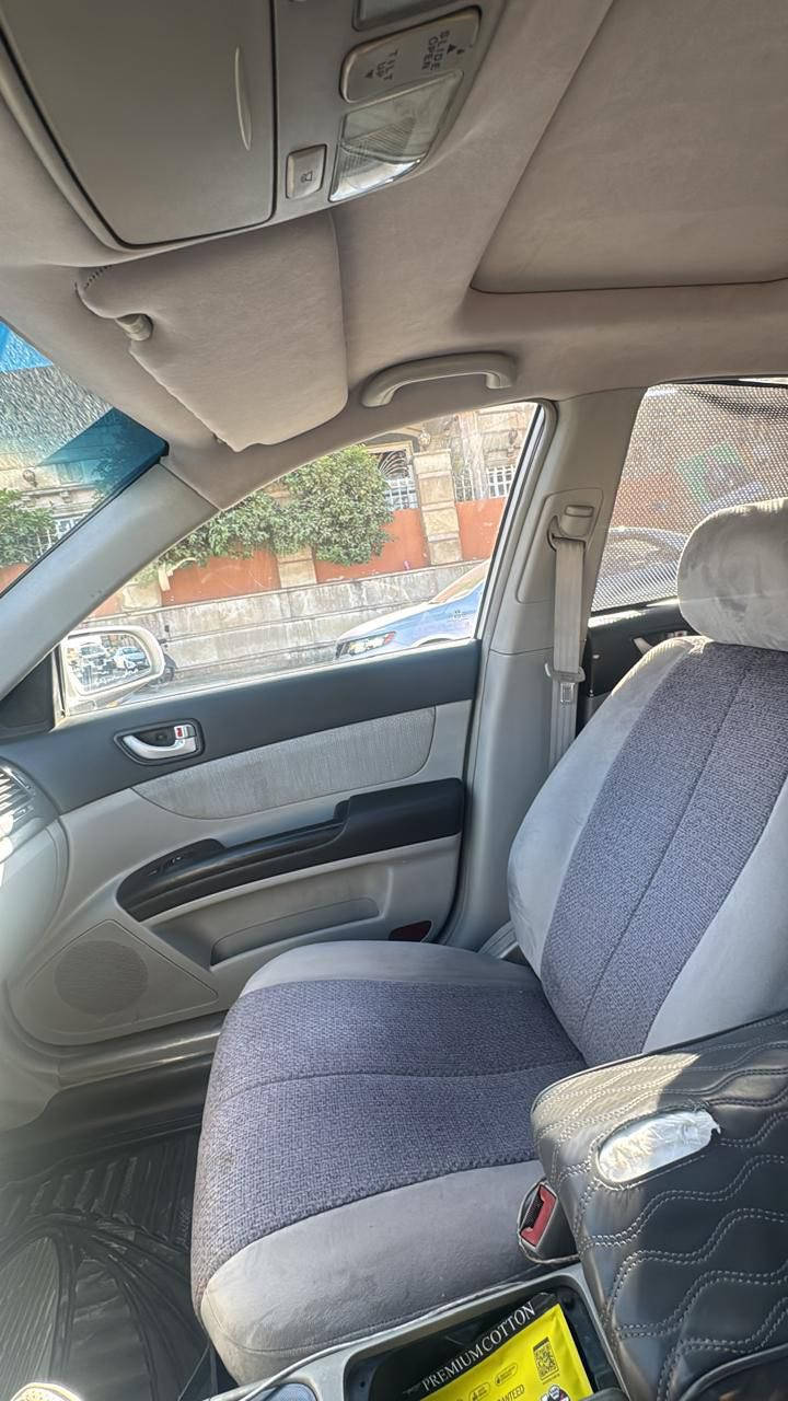 السلام عليكم
سونتا موديل 2008
بدون ضرار بيها اماكن بارد 
رقم دهوك القديم 
السعر 110
التصال ***********
