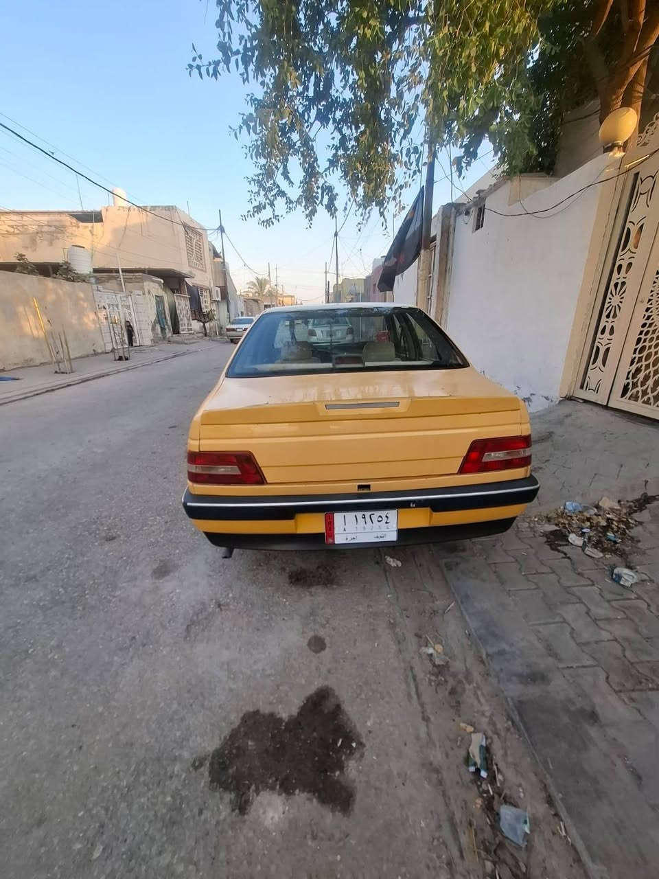 سلام عليكم بيجو مديل 12كير مكينه مكفولات حداديه ستوني نافضها سيراه مكفول بيه بس عتب وم عمرات عليهه 3وراق ينزلن من سعرهه معروضه 30وبيه مجال سنويه 26
***********
