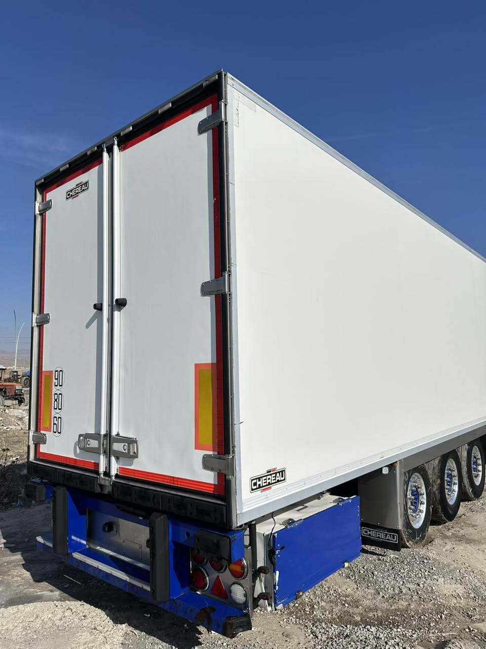 براد شيرو 2015-  دخول جديد سمك 7 ارتفاع 265سم
شركة چلنك كارس للشاحنات _ زاخو
***********
***********
***********
