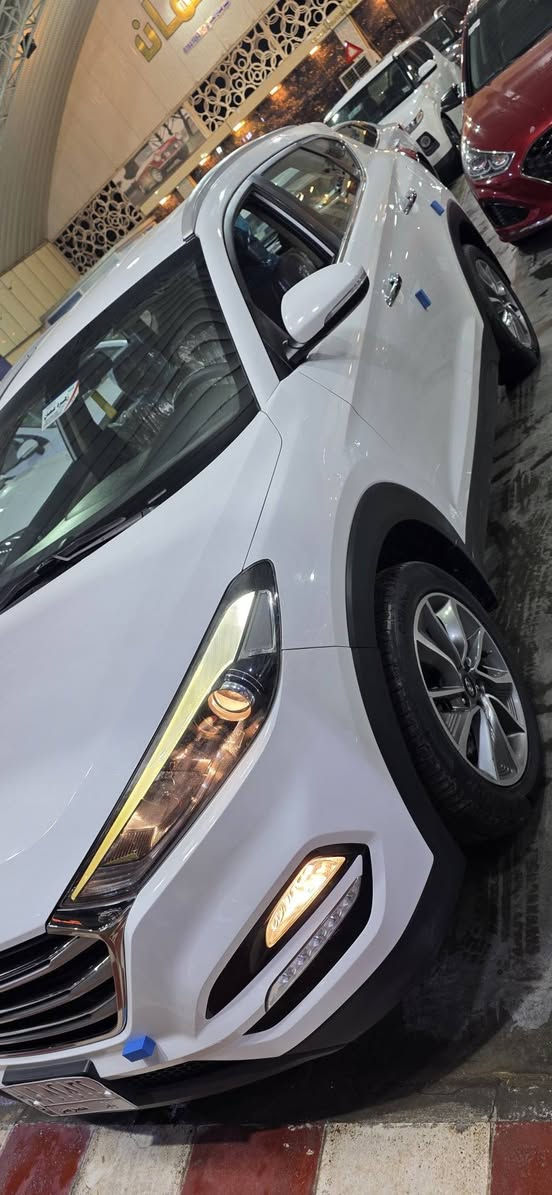 توسان موديل 18مكفوله من الصبغ والتبديل والبارد محرك كير صدر تخم تاير. تبريد قطعتين بصمتين. سايد بريك برجل.  ماشيه 125 سعره 186. ،،، للاتصال
*********** واتساب 
***********
