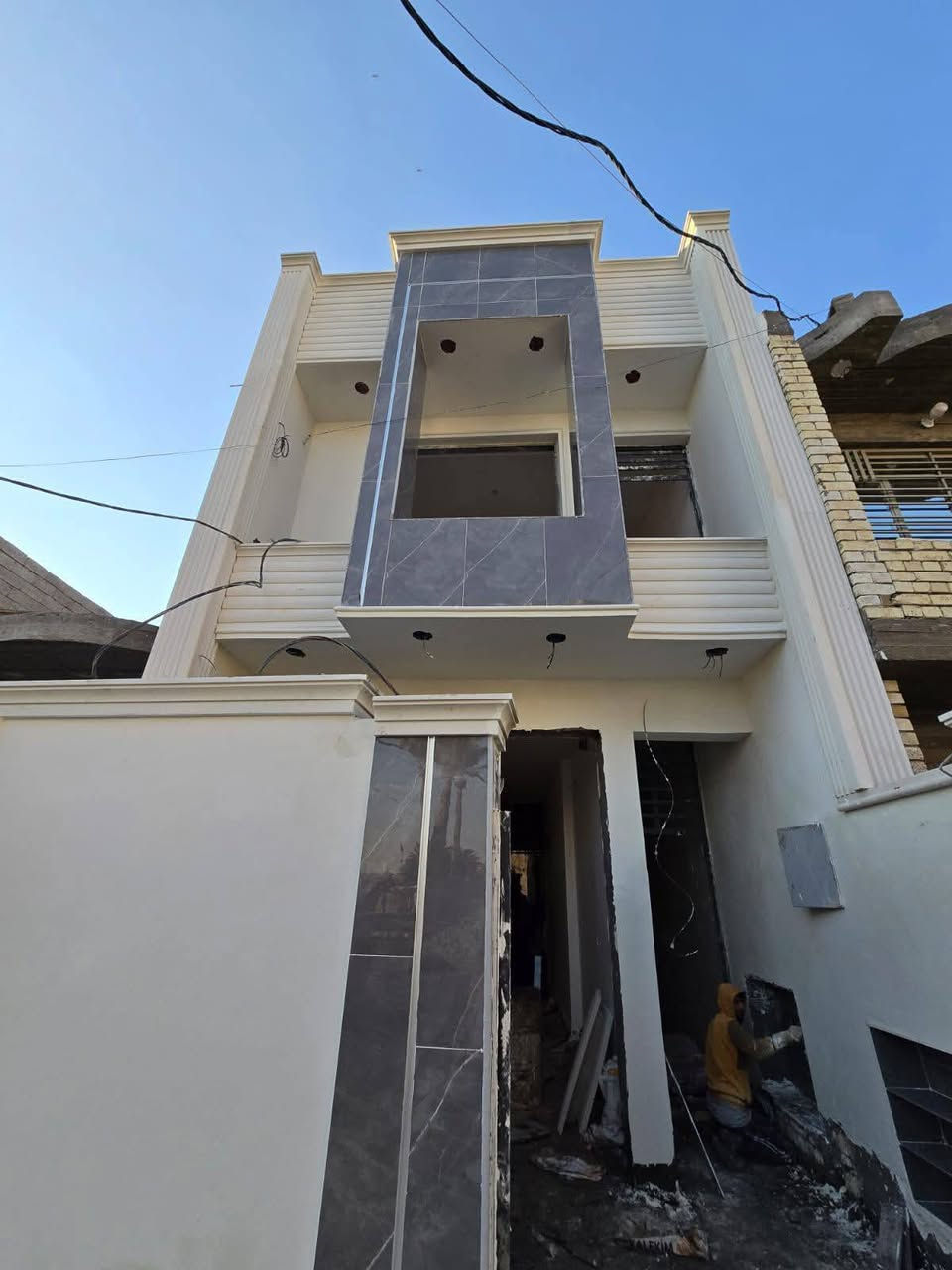 السلام عليكم. كادر خلفات لبخ حسب المواصفات الهندسية عملنا في جميع مناطق بغداد. للتواصل واتساب ***********8
