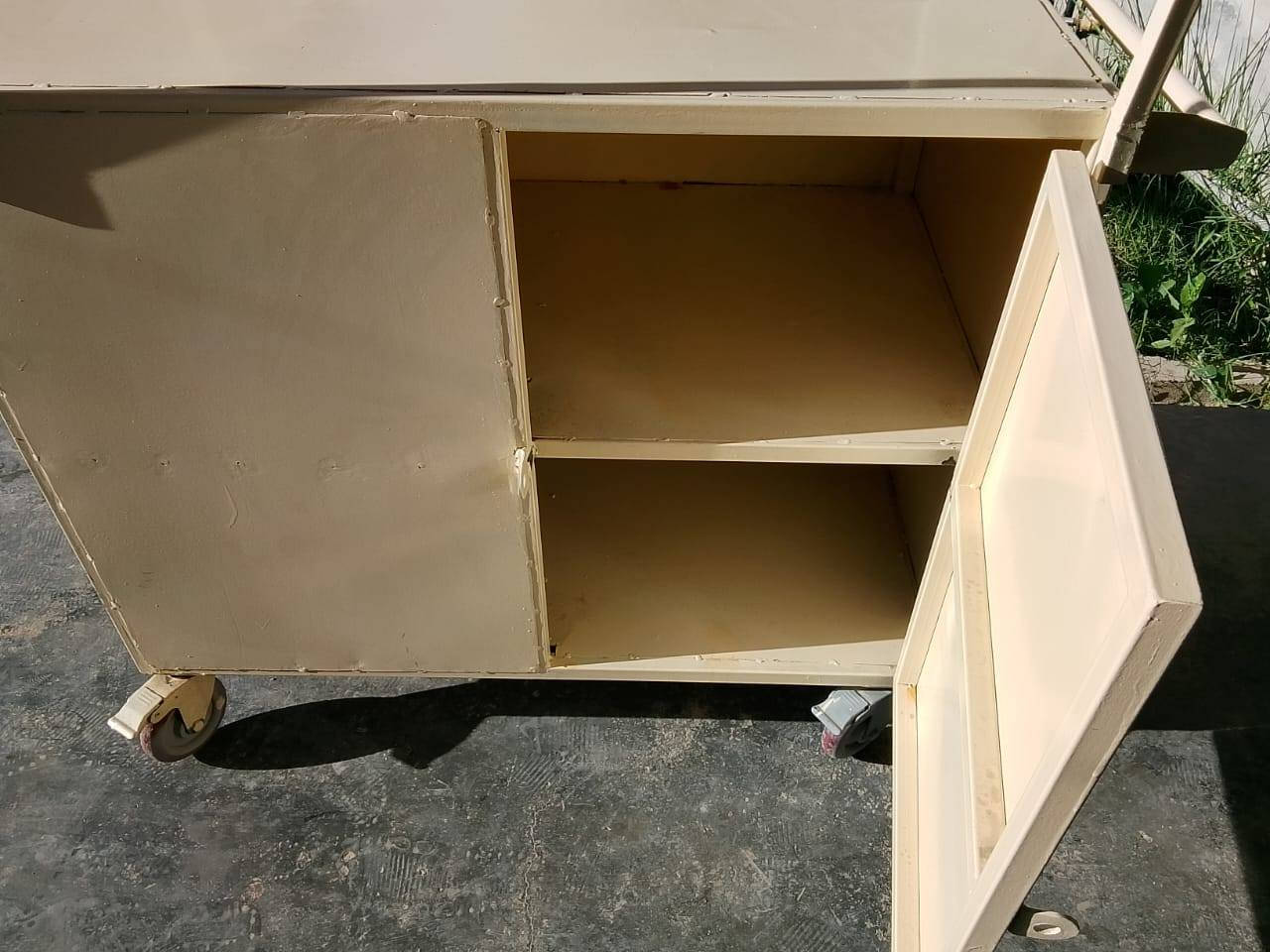 جنبر مال بسطيه جديد للبيع
حديد ثقيل قياس
ارتفاع  ٩٠ سم
عرض ٦٠ سم
الواجهه متر
ارتفاع السقف ٢ متر  
قياس السقيفه ١×٢ متر
السقف كوبون ذهبي
السعر  ٢٥٠ الف بسعر الكلفه
واتساب *********** العنوان كولكم
