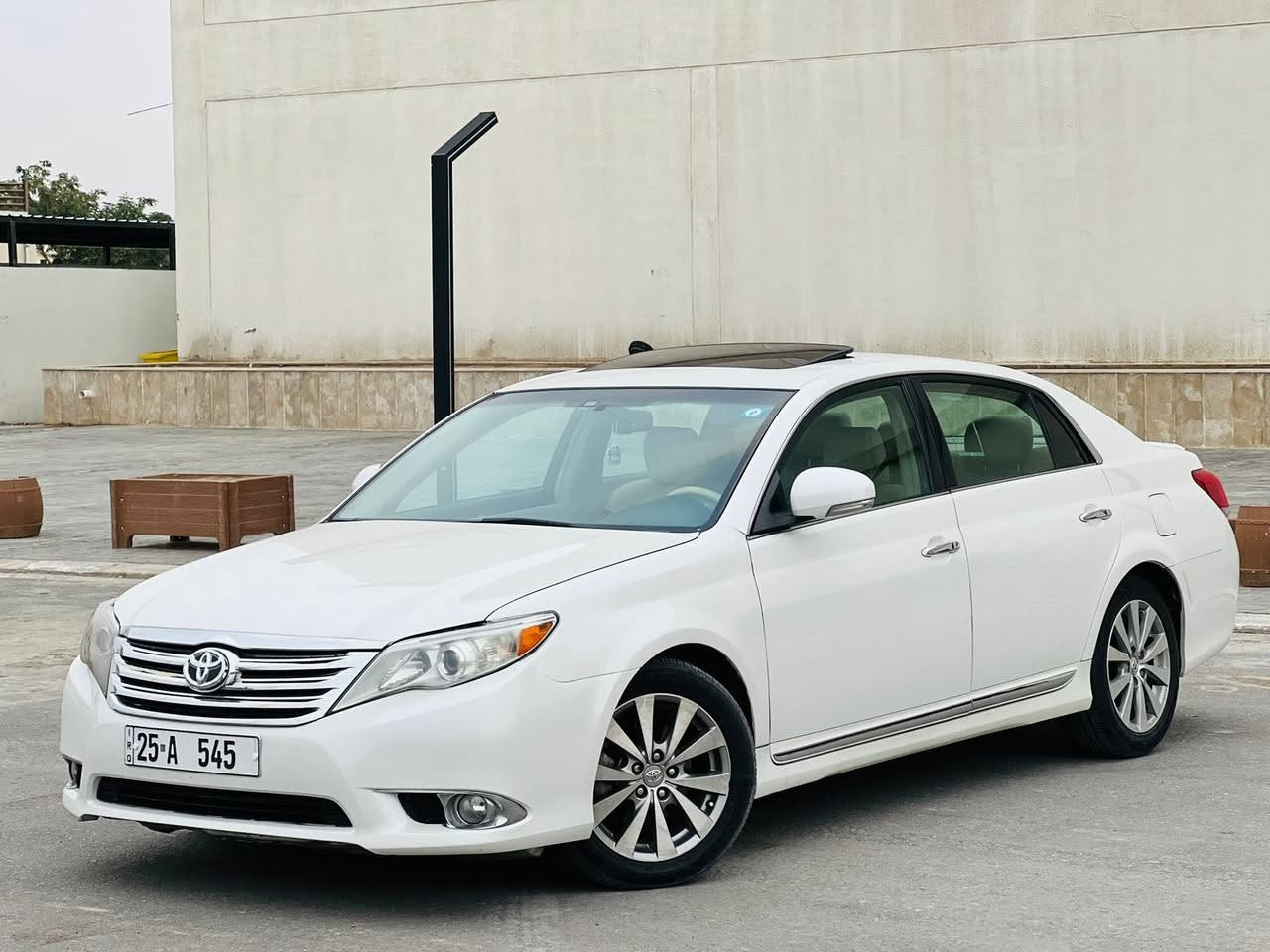 السلام عليكم 
تويوتا أڤلون 2011 خليجي لون ابيض (لؤلؤي) فول مواصفات 1/1 Vipرقم كركوك انكليزي (25) مميز 3 أرقام باأسمنا هزه جديدة ورقم جديدة سنوية لغاية 2030 شرط التحويل…..
سيارة بيها صبغ 3 قطع ونص فقط والباقي مكفول…
سيارة جاهزة بدون اي نقص….
محرك V6/3500 سلندر ….
شرط محرك وكير وصدر وكهربائيات وتبريد وتدفئة وتخم تاير سيارة جاهزة من كلشي…
مواصفات فول 1/1 Vip معروفة مواصفاتها مايحتاج اذكرها…
العنوان/ صلاح الدين/ تكريت/ القادسية…
السعر 136$ اعتذر عن الاقساط والوعده….
للاستفسار ***********
***********
