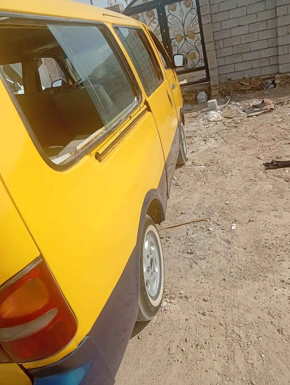 السلام عليكم
بريجو موديل ٩٧ رقم نجف مالكها نجف 
السياره معمره وحلوه ابيع محرك كايم 
والباقي جاهز من تاير من كلشي وبيها طخه
باللغد الأيمن واصوليات كامله ومصفره
رقم الهاتف *********** اتصل وتدلل
