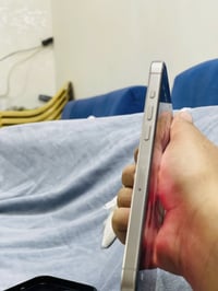 ايفون 15 برو ماكس عربي شرط اوسط وتر بروف بي فطر بالتچ خفيف  باكيته ويا...