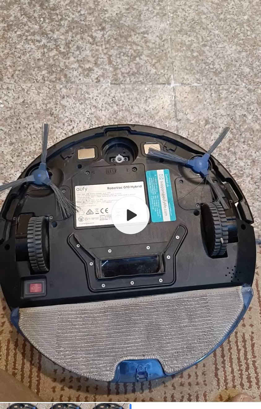 المكنسة التي في الصورة هي مكنسة الروبوت الذكية Eufy RoboVac G10 Hybrid. هذا الموديل يتميز بكونه جهاز "2 في 1"، حيث يجمع بين كنس الأرضيات ومسحها في وقت واحد. 
إليك أهم مواصفات هذه المكنسة:
نظام التنظيف: تعتمد نظام التنظيف الديناميكي الذكي الذي يوفر كفاءة مضاعفة مقارنة بالمكانس التقليدية.
قوة الشفط: تصل قوة الشفط فيها إلى 2000Pa.
التصميم: تمتاز بتصميم نحيف للغاية (حوالي 2.85 بوصة) لتتمكن من الوصول تحت الأثاث بسهولة.
الاتصال: تدعم الاتصال عبر شبكة Wi-Fi، مما يتيح لك التحكم بها عبر تطبيق خاص على الهاتف.
ميزات إضافية: هادئة أثناء التشغيل وتدعم ميزة الشحن الذاتي. 
تكول الكود رقم 7 عدم توازن نفص بيها التاير الامامي انطوني بيها سعر


**إذا كنت صاحب هذا الإعلان وتريد حذفه لأي سبب، رجاءا أرسل رسالة إلى الدعم الفني**