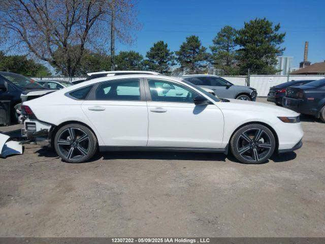 هوندا اكورد 2024 هايبرد سبورت L
حادثها قبق جنطة وبارد بالجاملغ  فقط الباقي مكفول بچم كبس الايرباكات سليمة 
قيادة ذاتية 
تحديد مسار 
مثبت سرعة 
توقف ذاتي
مانع انزلاق 
لدات امامي خلفي واشاير بلمري ومنظومة انارة بلادي 
ويالة وتايرات مال شركة 
تشغيل عن بعد
شاشة تدعم car play 
تدفئة كشنات وستيرن 
كشن سايق كهربائي
رادارات امامية خلفية 
بصمة تشغيل وابواب وجنطة 
ماشية 45 الف
السيارة رقم بغداد بسمي وكل نقص مابيها مكانها كربلاء سعرها 195وبيها مجال بسيط 
***********
