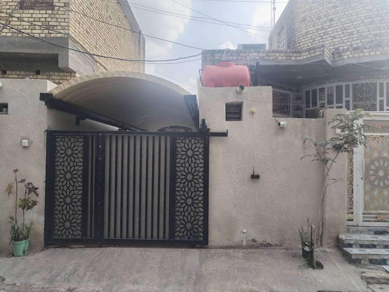 بيت ومشتمل للبيع المساحه ٣١٠شارع السايلو للاستفسار ومعرفه السعر الاتصال على الرقم ***********
