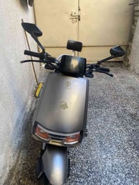 اسلام عليكم دراجه شحت 6بطاريات تمشيك 60كيلو حقيقي 3نمر سرعه50 الدراجه ...