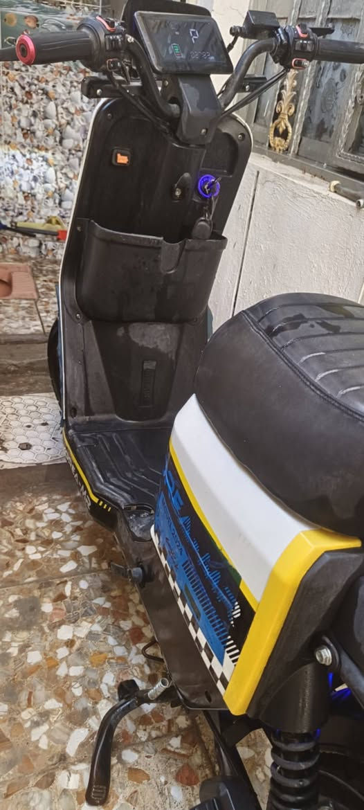 دراجه شحن البيع بطارية مستخدمة قليل السعر ب٥٥٠ بيها مجال 
المزيد عن الاتصال على رقم التالي 
***********
