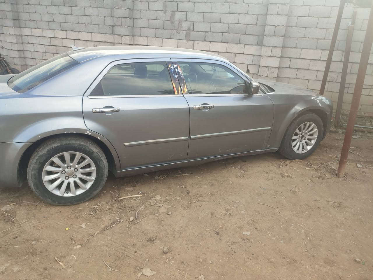 يا الله يا الله على بركة الله اوباما موديل 2007رقم اربيل بأسمي سنويه جديده السياره جاهزه تخم تاير صدر خلفي وامامي جديد تبريد تدفئه جديد مكفولة من اضربه أو الكص السياره صبغ عام جماليه مكينه 3500 اصل للعلم مامشتغله على خط استخدام شخصي مستعجل عل بيع السعر 100وبيها مجال حك الجيه تلفون ***********
