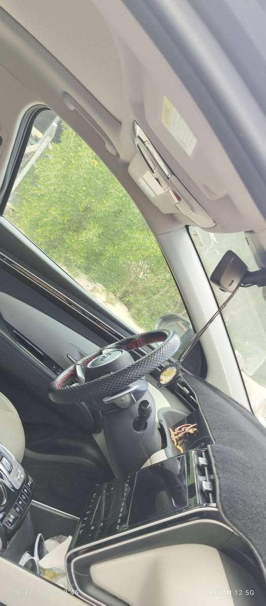 سلام عليكم 
توسان مديل ٢٠٢٢ لون مميز رقم بابل بسمي 
السعر ب١٨٧ وبيه مجال بسيط 
مواصفات السيارة🫵
١-كشنات كهرباء السايق و الصدر 
٢- تبيرد وتدفئه كشنات امامي 
٣-تدفئة كشن خلفي
٥-بنورما قطعتين
٦- حساس امامي 
٧-حساس خلفي 
٨-توقف ذاتي
٩-ستيرن تدفئه
١٠-مودات سياقه متعدده
١١-رادرار خلفي وامامي مع توقف ذاتي 
١٣-جنطة كهرباء
١٤-ويل كب اسود
١٥-شاشة نضام Gps
١٦-تبريد قطعتين
١٧-تحديد مسار وقيادة ذاتيه
١٨-تشغيل واطفاء عن بعد 
١٩-تتقدم وترجع للخلف عن طريق ريمونت
٢٠-مري جانبية هيتر مع عاكس للضوء وقلاب
٢١-بصمة ابواب انارة داخلية ال اي دي 
للتواصل 
***********
