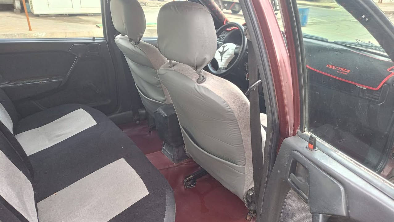 السلام عليكم فكتره موديل 91 حجم 20 كابون بانزين كير محرك شرط طخم تاير جديد مطوزه جماليه فقط ويرمنيا كلها شغال ربع ما تصرف  عليها السياره جاهزه خير من الله السعر 43 وبيها مجال العنون شلالات الاستفسار انتصل ***********
