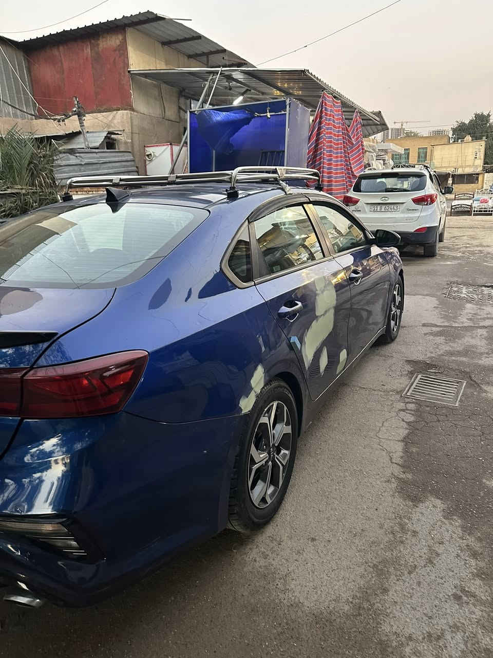 السلام عليكم كية فورتي موديل ٢٠١٩   رقم بغداد وارد امريكي بدون حادث حادث باب خلفي بالعراق تخم تاير جديد محرك صفر صدر جديد سعر ١٣٥  مكان سيارة بغداد ***********
