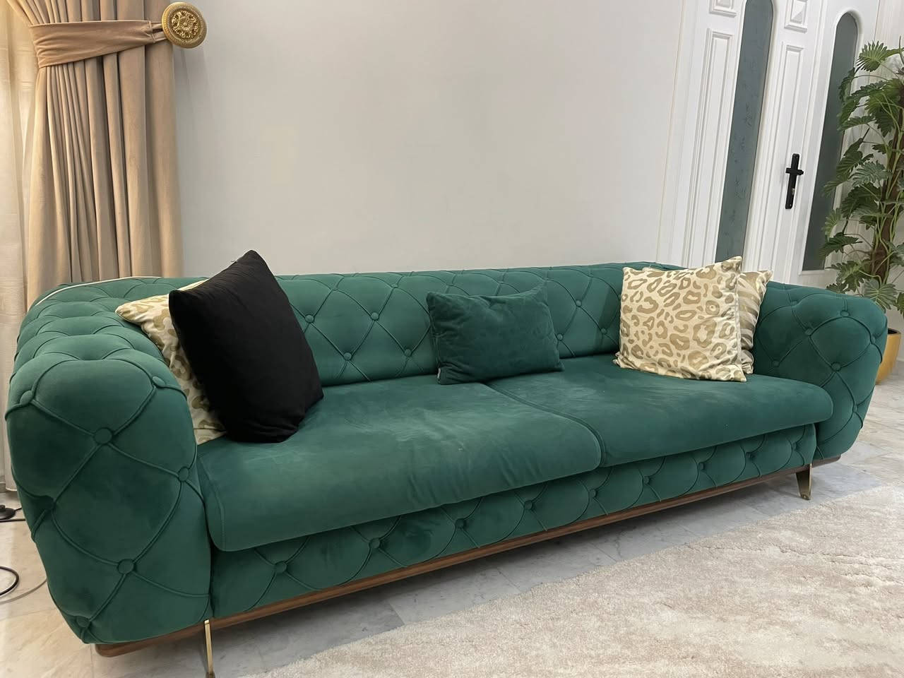 تخم للبيع
تخم قنفات 8 مقاعد مستخدم نظيف 
بدون اضرار قماش قديفة تركي الاصلي 
من اربيل اشترينا ب3 ملايين 
وزن ثقيل جداً وخشب زان الاصلي
سعره 900 ألف مكاني بغداد-الحارثية


**إذا كنت صاحب هذا الإعلان وتريد حذفه لأي سبب، رجاءا أرسل رسالة إلى الدعم الفني**