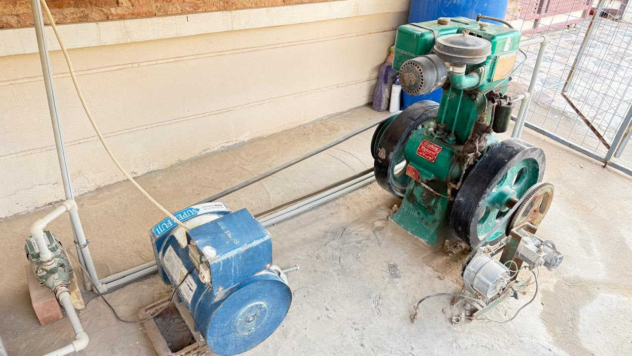 السلام عليكم
مولد لستر للبيع
نضيف مشتغل قليل
راس توليد 10kv 
سلف وداينو وتانكي ماء
والقفص الخارجي
للبيع مع جميع الملحقات
العنوان تكريت 

‭***********‬
