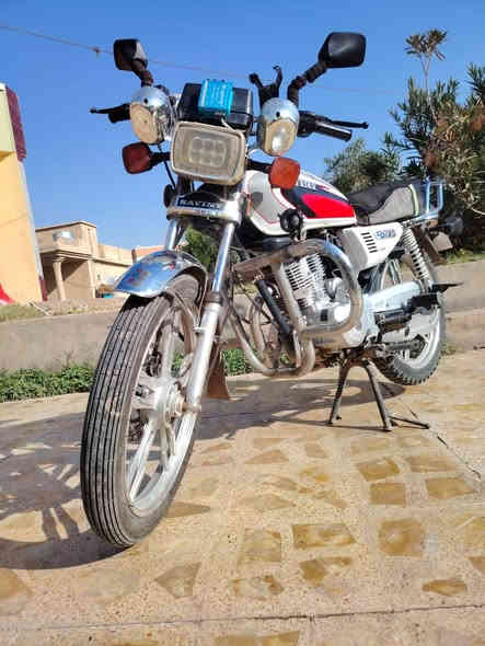 السلام عليكم
موطور موديل 21 كلو شرط محرك ما مفتوح بشرط كهربائيات كلله شغاله دشبول شغال السعر 575الشراي يجي يتصل ***********
