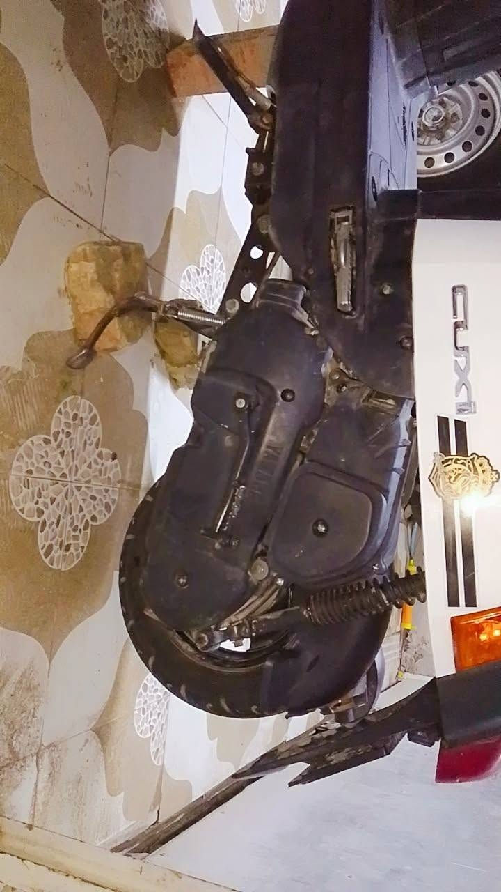 السلام وعليكم للبيع دراجة ماكس بوليس او مراوس ب عدلة دراجة كاملة سلف هندر كلشي شغال بيهة السعر 550 وبيهة مجال ***********

