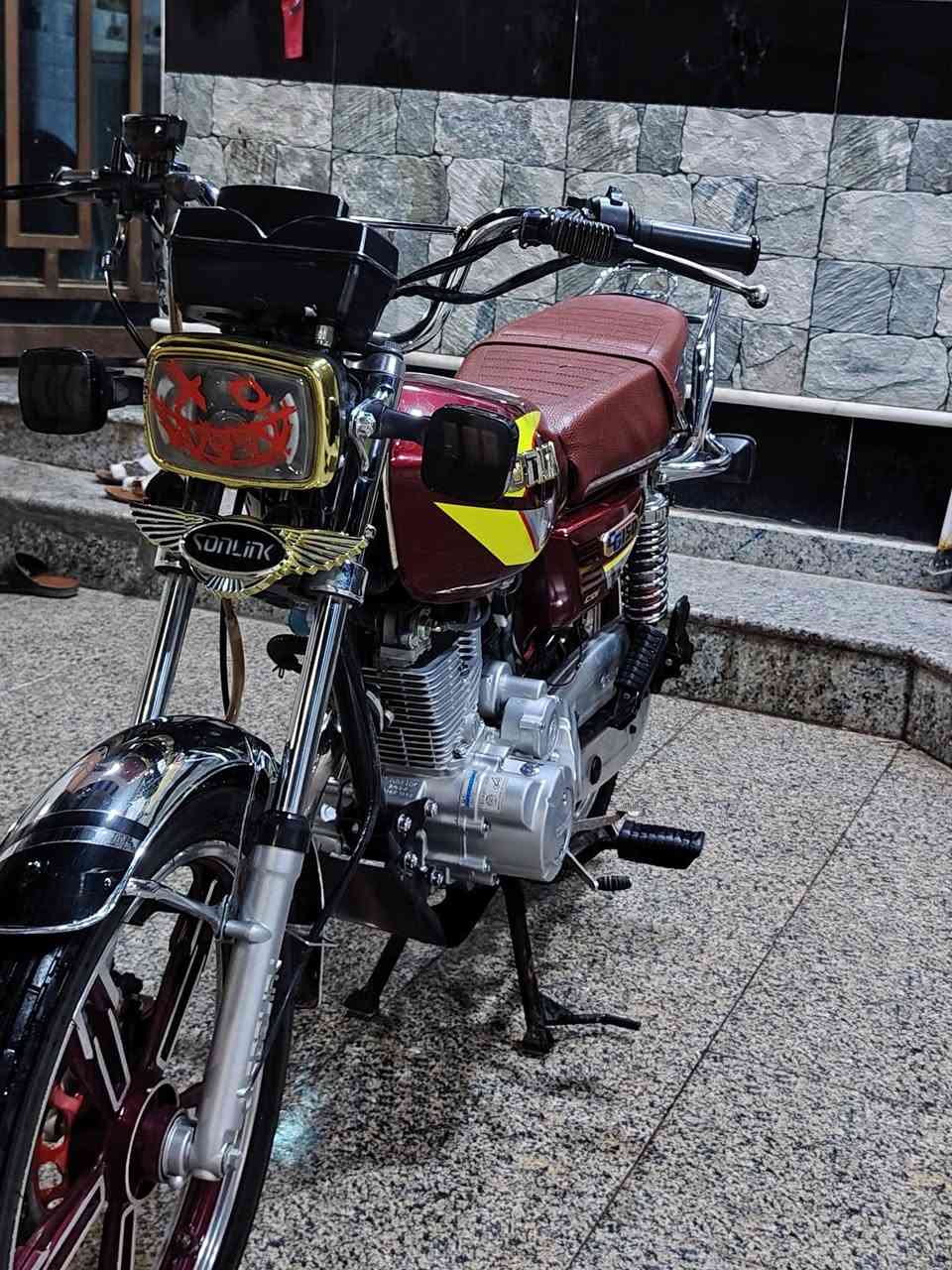 سلام عليكم شباب دراجه سيفان موديل 2024 دراجه خير من الله محرك عله وضع الشركه اوراق اصولي ماناقصه برغي الانتصال علا رقم ***********متواجد خاص
