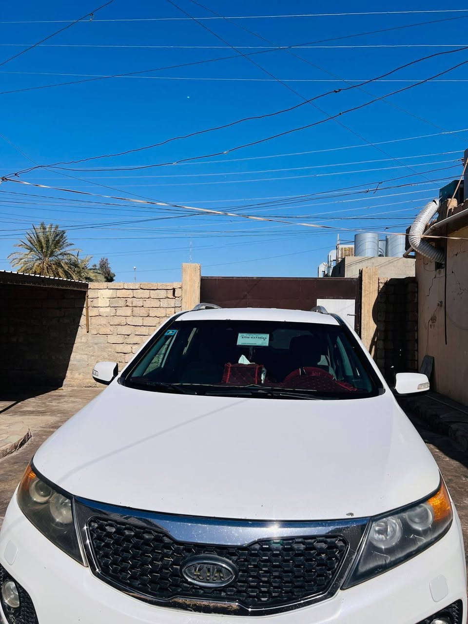 السلام عليكم ورحمة الله وبركاته 
سورنتو 2011 للبيع محرك 2400 على وضع الشركة بيها طخه براس البونيد وراس الچاملغ السونار مع الصور شرط التحويل السعر  145 $   مجال بسيط صلاح الدين الشرقاط 
***********
***********
