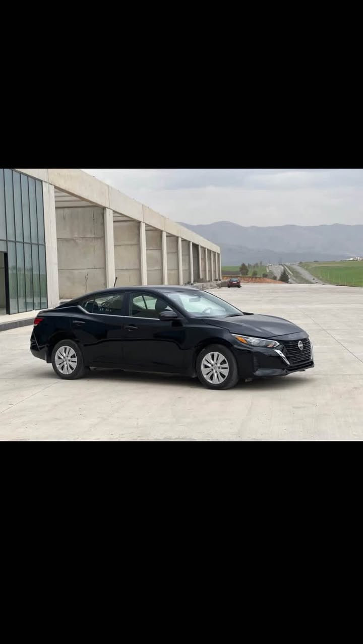 السلام عليكم 
نيسان سينترا 2024
ضرر/جملغ و بولند صبوخ
بدون دواخل و ايرباك ستيرن راجع سيستم
سعر بلاش فقط 113$ورقة
مواصفات S
👇🏻
شاشة
كاميرة 
حساس
بصمة 
رادار
تحكمات ستيرن
تحديد سرعة+ABS
حجر كزوز بشرط

سيارة بدون رقم شرط تترقيم شيمالي
عنوان:عقرة
واتساب👈🏻*********** اكر, نينوى
