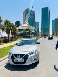 سيارة نيسان ماكزيما صالون للبيع موديل 2018 الون سلفري      بيهة گير گا...