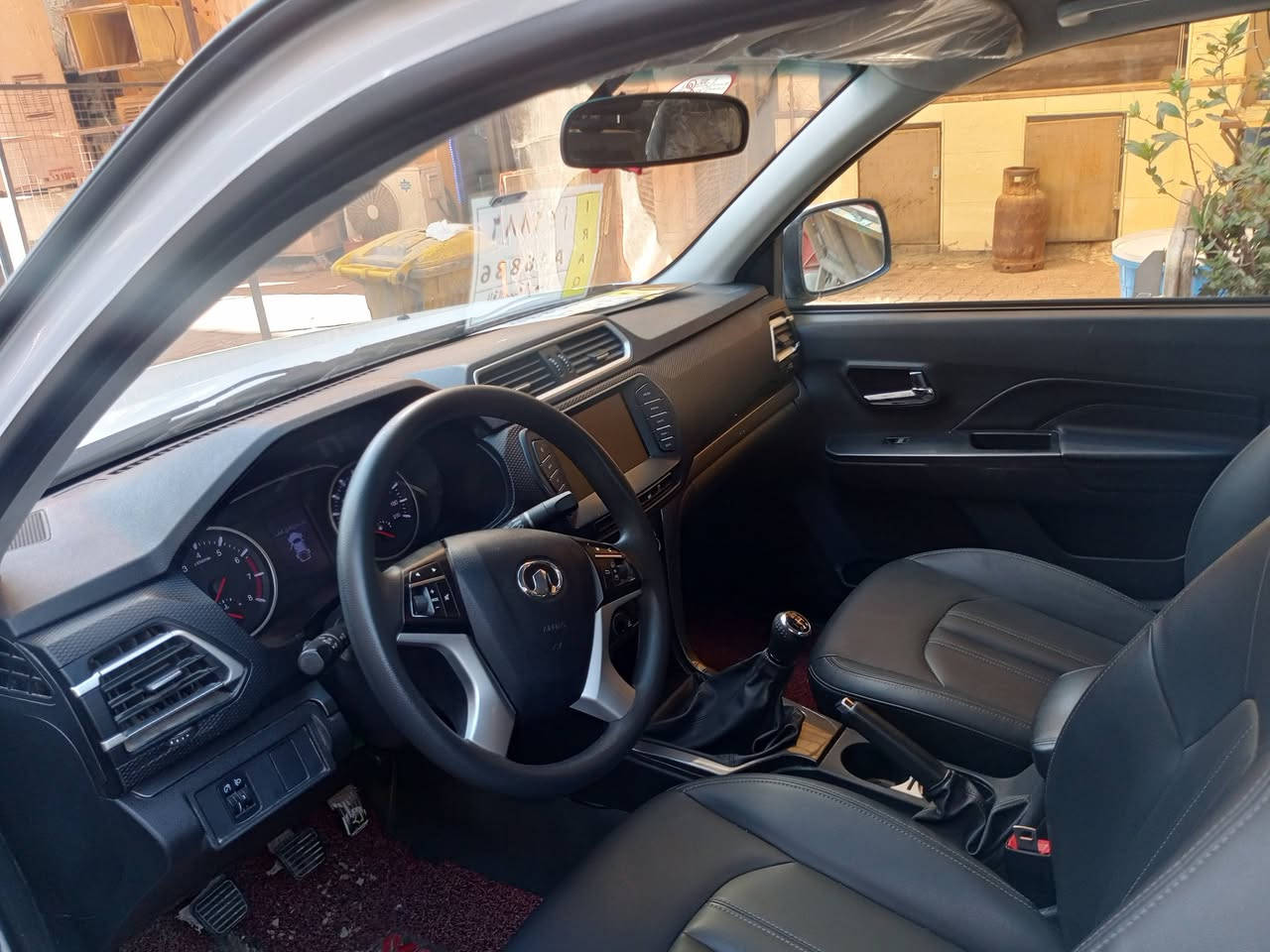 كريت وال مديل 23 كفاله عامه ماشيه 43 رقم قادسيه تحويل مباشر بسم المشتري المكان  السعر 126 سياره جديده ‏‪***********‬‏
