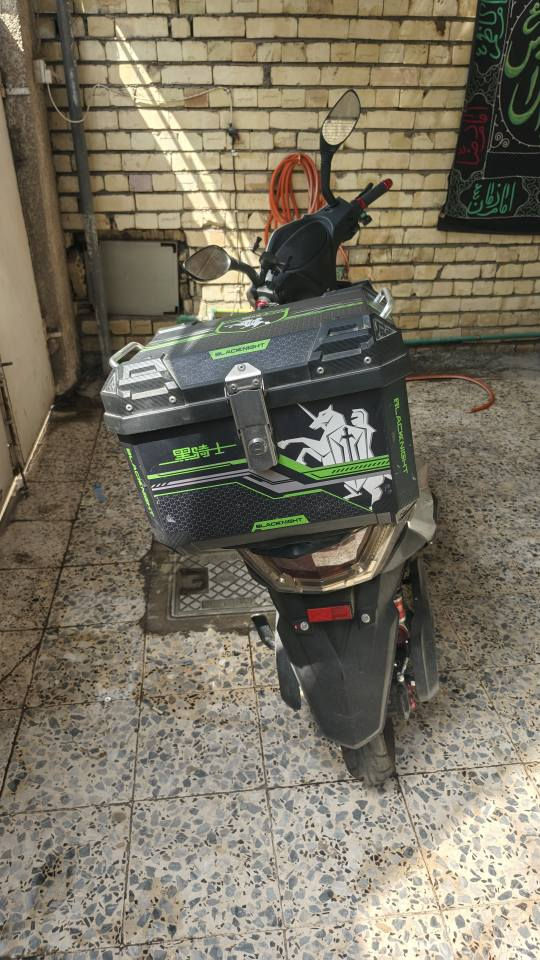 السلام عليكم سكنس شحن نضيفة ماشية ٢٥٠٠ بس 
للبيع 
١-دراجة ٦ بطاريات 
٢-دبل بصمة 
٣-نضام انذار
٤-دبل اشارة مثبت سرعة ٣ سرعات
٥-سرعة ٧٠ تمشي شحنة وحدة ٦٠ كيلو 
الدراجة استعمالهة قليل الجديد مالتهة ب ١١٠٠ مليون و ١٠٠ محتاج حاليٱ وارد ابيعهة الشراي يتواصل وياي ومنختلف انشاء الله متواجد عل فيس و واتساب *********** بغداد, العراق
