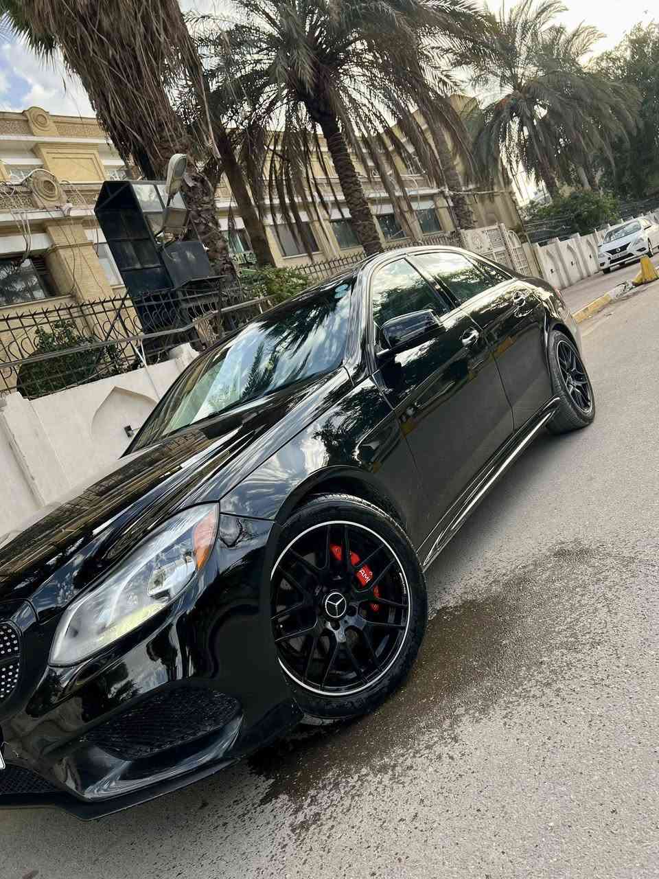 السلام عليكم
مارسيدس E350 موديل 2016 ✅
رقمها اربيل السيارة باسمي  السنوية لل2028 والهزة لشهر ال11
المحرك 3.5 (٦) سلندر محرك CGE التقنيه الحديثه المرغوب. 
السيارة تو ويل 
 مواصفات الE class معروفة
فتحتة سقف
حساس أمامي خلفي 
كامره خلفيه
تبريد مناخي وتبريد قطعتين  
برده خلفيه
كشنات جلد وتدفئه وخزن ميموري انظمة قيادة 
كراسي كهرباء 
صندوك كهرباء
ستيرن كهرباء
تحكم ستيرن 
مثبت سرعة -ورادار- اوتو ستوب 
شفتات ستيرن 
شاشة شاشة اعطال وفول تحكمات 
اشاير بالمري لايتات زينون بك لايت لد
4 ابواب بصمه
وبعد بيها هواي مواصفات 
صورة الحادث الباب خلف السايق والجاملغ الخلفي بدون ايرباك  طاك والبجم كبس والصورة مال السونار والحادث منزلها بالصور 

سعر السيارة 19.000$ 

السيارة موجود بالاعظمية او بالدورة 
للاستفسار الاتصال بالرقم 
***********
