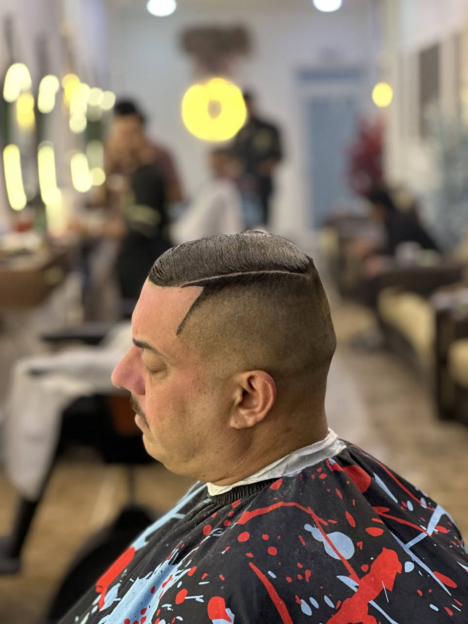 السلام عليكم اخر مقعد فارغ
محتاج حلاق فترة العيد او دائمي العمل بنظام الايجار او النص حسب الرغبة عنوان السنتر حي الشيماء
***********
