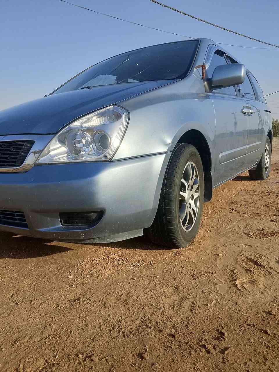 كيه سيدونه 2007سياره خدميه او جاهزه من كلشي حداديه تبريد 3قطع مصبوغه احزام 7راكب محرك 3800 رقم بغداد خصوصي بانزين السياره تايرات نص عمر السياره جاهزه من كلشي سعر 125او بيه مجال هاذه رقمي لل ستفسار ***********
