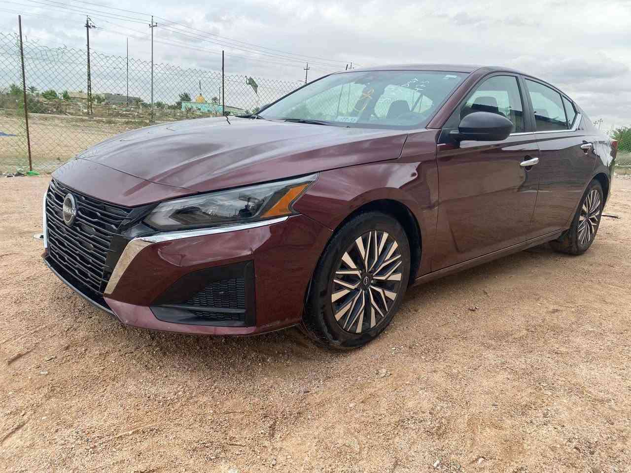 السلام عليكم التما موديل 2024 مواصفات نص فول SV 
شاشه كامره رادارات 360 كشن كهربائي حساسات خلفيه 
السياره بيه تبديل جاملغ وبنيد وبيها كلير جاملغ امامي وباب 
والقماره السياره بدون ايرباك بدون دواخل بشرط مكان بصرة
السعر 155 السياره داخله شهداء وكاله ثاني يوم البصرة, العراق


**إذا كنت صاحب هذا الإعلان وتريد حذفه لأي سبب، رجاءا أرسل رسالة إلى الدعم الفني**