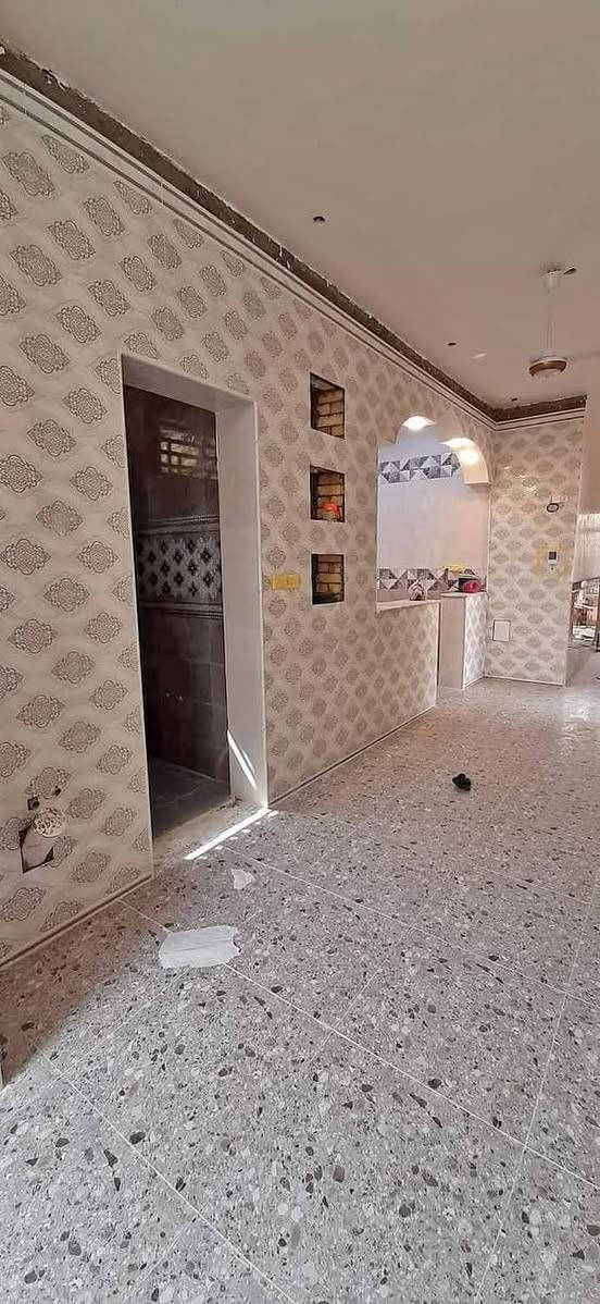 متفرغ الاستفسار على الرقم
***********

