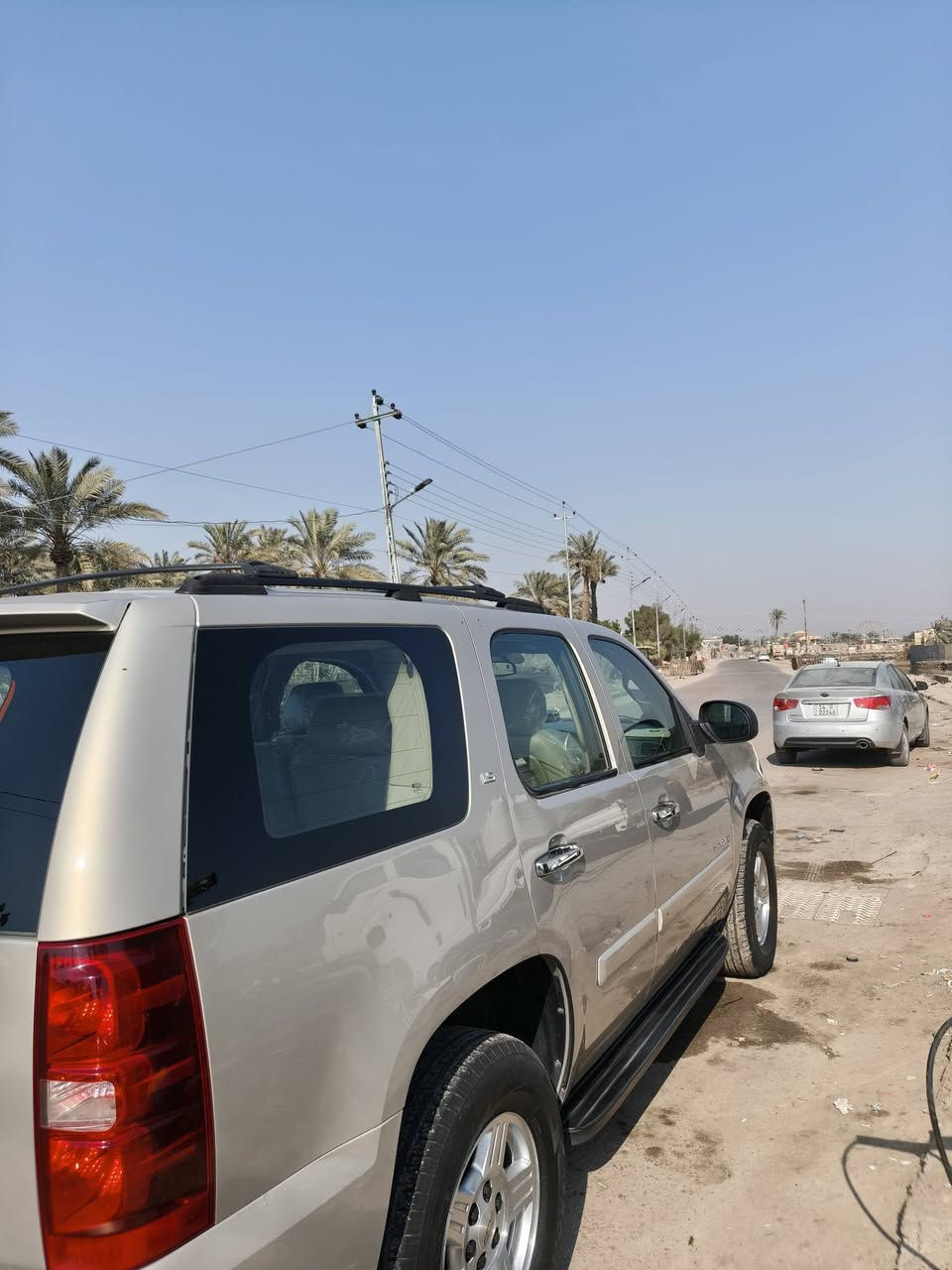 السلام عليكم
تاهو 2007 شمباني 
السياره كفاله لا ضربه ولا تبديل ولا صبغ حتى دعاميات 
فقط جراد بل بنيد  . 
ارضيه جلد  . 
كشنات جلد  . 
شاشه  . 
حداديه جديده  . 
*********** 
السعر 225
هزه جديده وبأسمي
