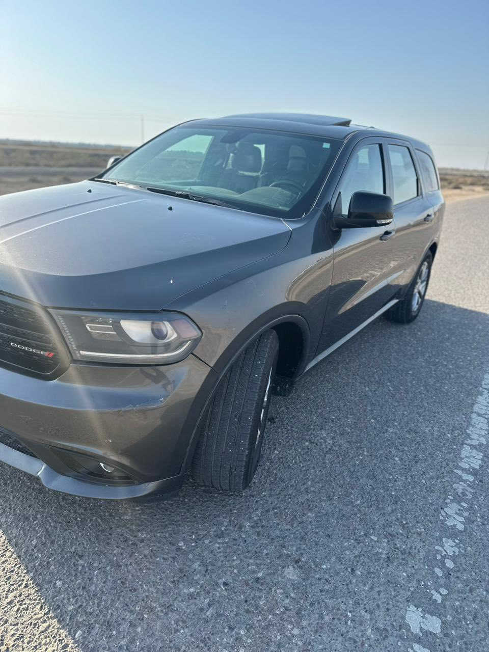 سلام عليكم// دورنكو  هيمي ٨سلندر ٥٧٠٠ //٢٠١٥ اصل للبيع

كفالة من الضربة والصبغ حادثها سرقه جاملغات وبنيد وقبق جنطه راجعات اصلي نفس اللون بدون صبغ
فول مواصفات 
فتحة سقف
صندوك كهرباء 
كشنات الاماميه كهرباء وتدفئه وخزن ميموري 
شفتات ستيرن 
وبعد هواي مواصفات٠
ماشيه ١٠٠ ميل 
رقم بصرة تحويل
السونار مرفق وي الصور
السعر ١٧٥ وبيها مجال بسيط 
***********
عليها غرامه ١٥٠ تنزل من سعرها
