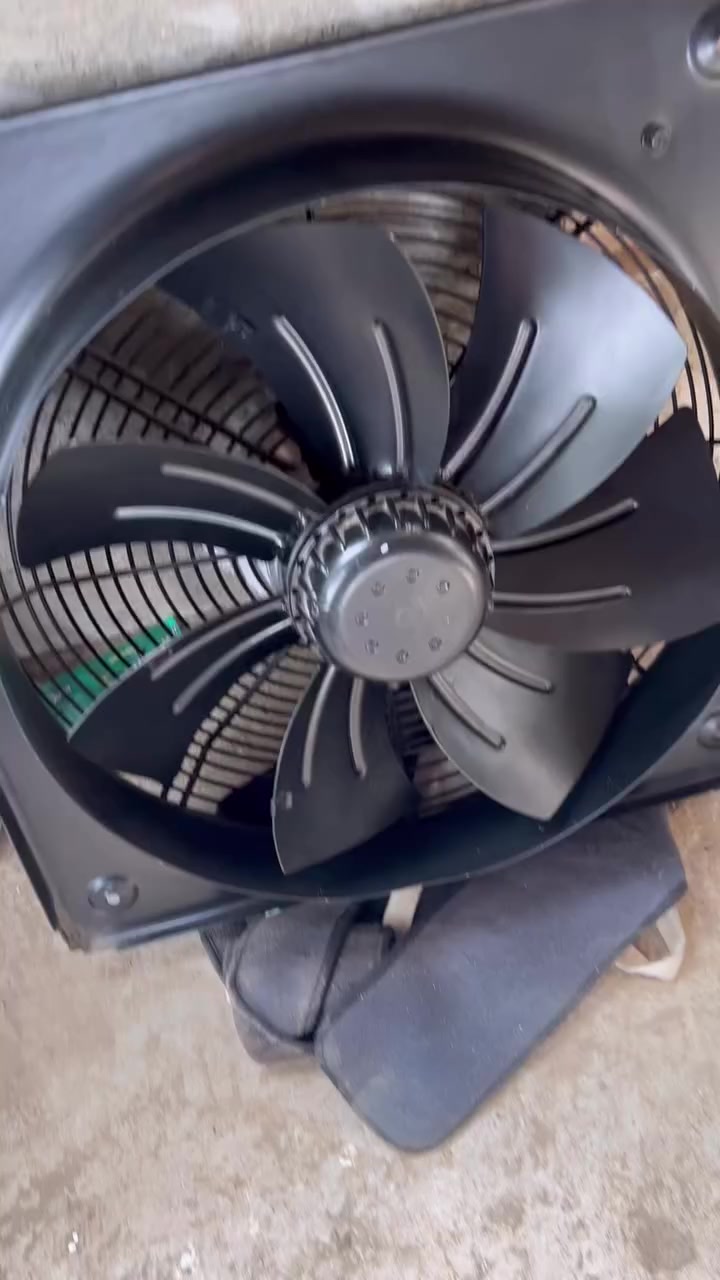 السلام عليكم 
مفرغات جديد حجم 50
سعر الوحده 65 كربلاء 
***********
