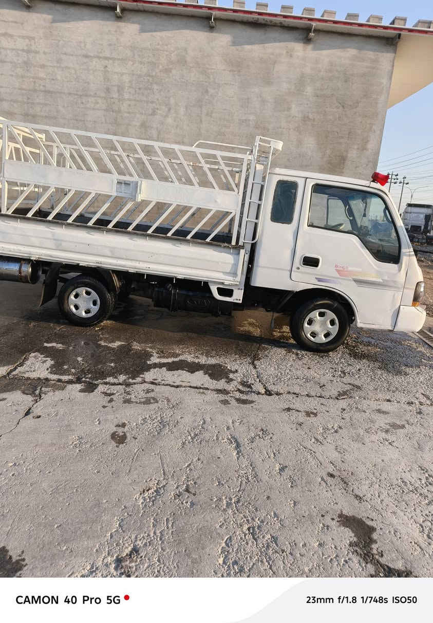 ئه بوحوێن 300مەکنەرەش حادی مەکینەی بەشەرتی فیتەرئەکسل بەشەرت گئری 5تەواونیەفری ئەدات باقی دی هەموگیانی بەشەرت شوین حاجیاوالای رانیە ***********
