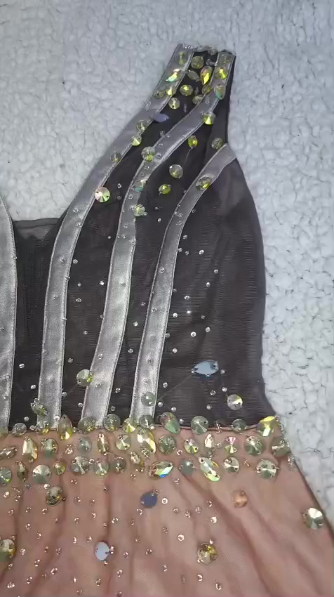 السلام عليكم 
فساتين سهره للبيع وبأسعار مناسبه نظافتهن 95/100.. يوجد توصيل بغداد وجميع المحافظات ب5 الاف


**إذا كنت صاحب هذا الإعلان وتريد حذفه لأي سبب، رجاءا أرسل رسالة إلى الدعم الفني**