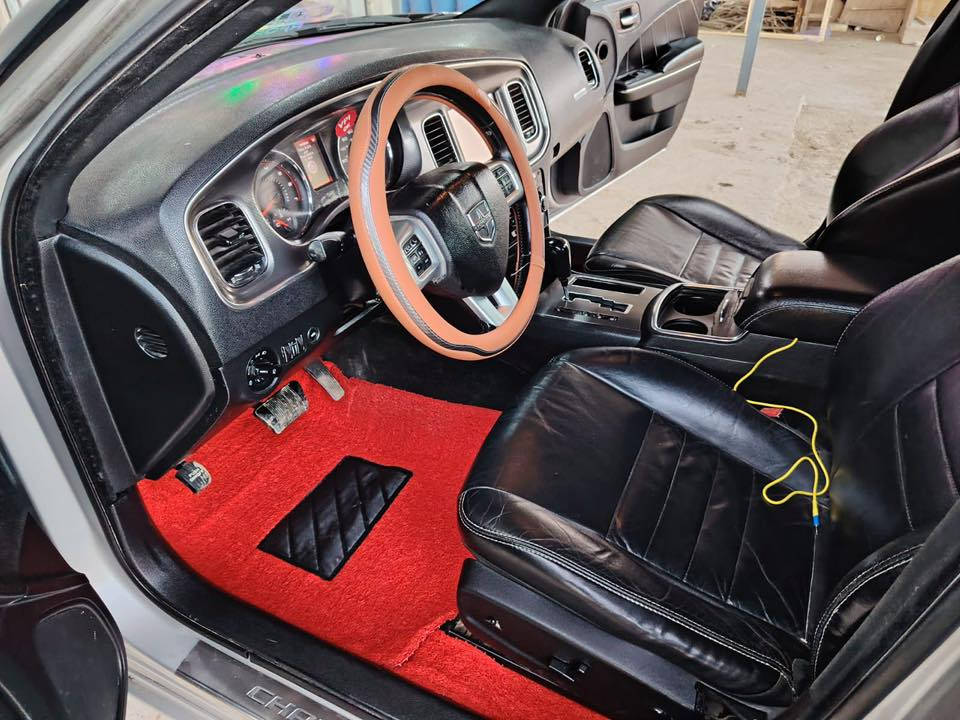 لسلام عليكم ادوات ادوات(جارجر٢٠١٤) V8 سيارة جاهزة من كلشي كير مكينة جديدة حدادية كلشي شرط كصة جنطة 

‭٠٧٧٣ ١٦٠ ٢٢٨٤‬اي استفسار اتصل وبخدمتك
السعر ٥٨
