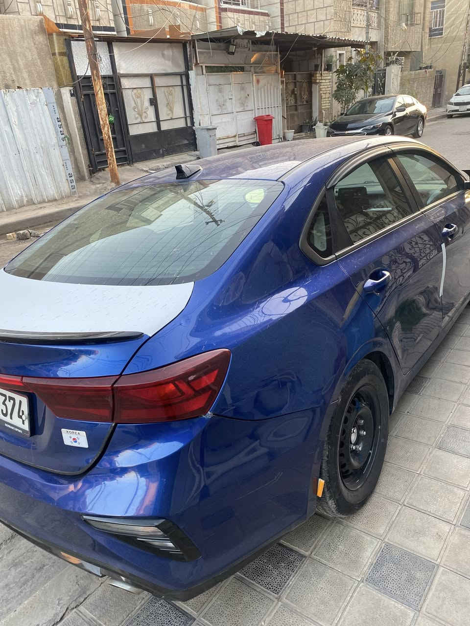 السلام عليكم
فورتي موديل 2019  وارد أمريكي حادثها جاملغ وبنيد بدون  شاصي ولغد وإيرباك مكفوله السياره خير من الله رقم أربيل بسمي تحول وكاله اني حاضر بيها منضومه غاز مدوشمه السياره بيها بارد بابتين من صفحه السايق فقط غير ذني السياره مكفوله محرك 2000 دوش السياره مال جناي كبل الشارع متصرف عليها ربع دينار مكاني بغداد الشعب 
 ***********
السعر اتصل وبيك خير وتدلل
