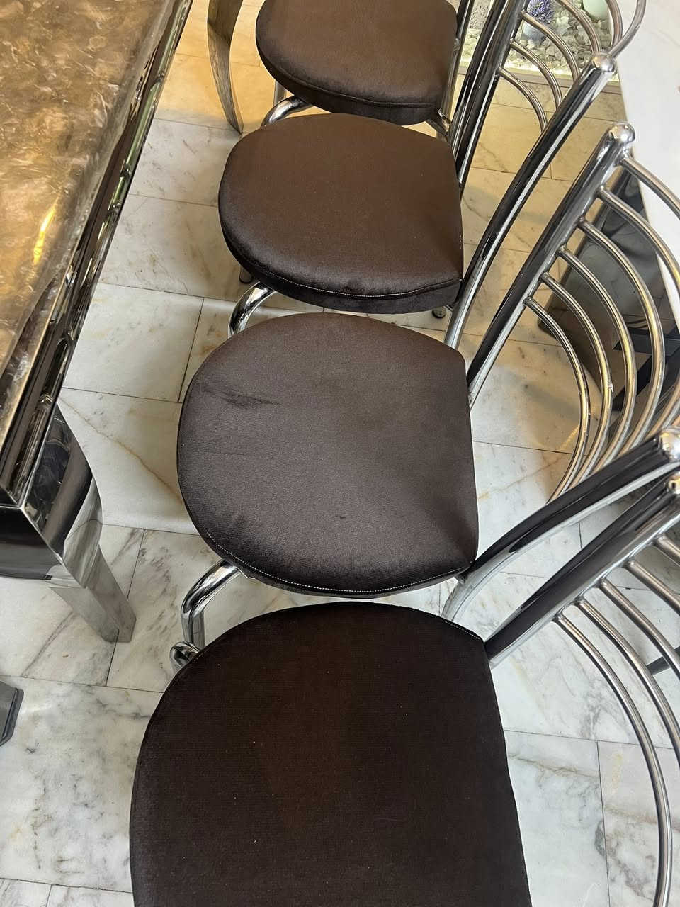 ميز طعام مع ٤ كراسي ٣٠٠


**إذا كنت صاحب هذا الإعلان وتريد حذفه لأي سبب، رجاءا أرسل رسالة إلى الدعم الفني**