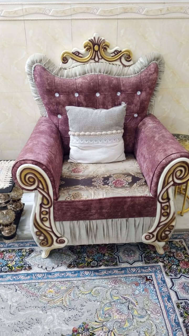 السلام عليكم
عندي تخم نضيف 10مقعد مستخدم قليل ب 400وبي مجال


**إذا كنت صاحب هذا الإعلان وتريد حذفه لأي سبب، رجاءا أرسل رسالة إلى الدعم الفني**